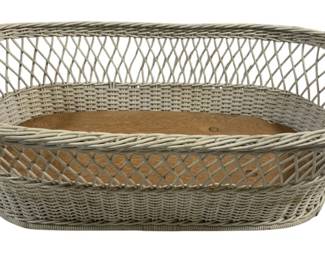 6033 - Wicker Basinet - 21 x 34 x 12