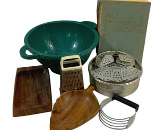 4393 - Lot of Assorted Cooking Items