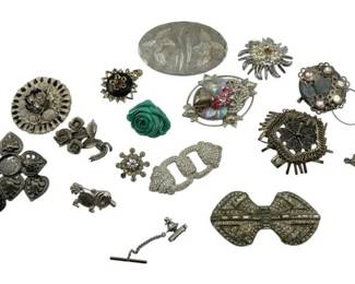 8066 - Lot of Assorted Brooches/Pins