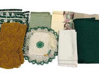 4389 - Lot of Assorted Linens