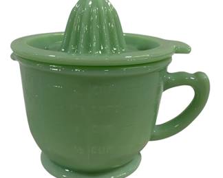 5216 - Jadeite Juicer/Measuring Cup - 6 x 6.5