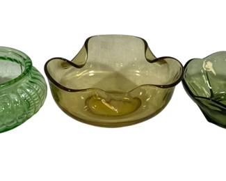 6580 - 3 Colored Glass Dishes