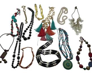 8041 - Lot of Assorted Women's Necklaces