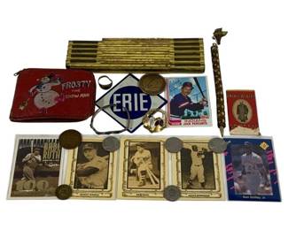 5388 - Assorted Collectibles