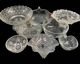 6602 - Lot of Assorted Glass Serving Bowls