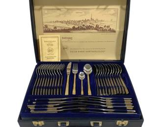 4255 - 69 Solingen Flat Wear Set w/ Box (Description): 23/24 Karat Gold Plated
