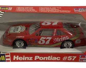 5962 - Revell Heinz Pontiac #57 1/24 Die Cast