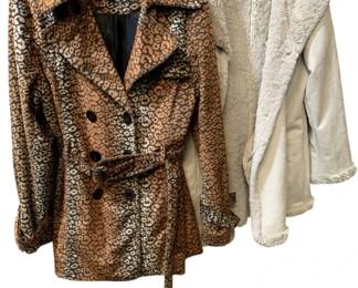 8027 - 2 Women's Jackets - Size L