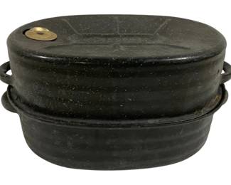 5485 - Vintage Lisk Black & White Enamel Roaster Pan (Description): 15 x 9 x 7