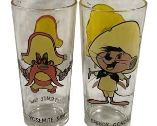 5374 - 2 Looney Toons Glasses - 6.5" Tall
