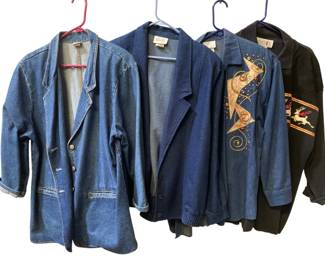 8031 - 2 Women's Jackets - Size L, 7/8 (Description): Size L