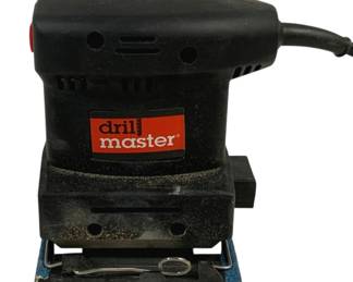 4638 - Orbital Hand Sander - 6.5 x 5 x 4.5 (Description): Used as is electric/electronic/mechanical item. No guarantee all components, untested.