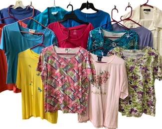 8014 - 13 Assorted Women's Shirts - Size PXL-XL
