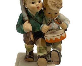 4212 - Goebel Volunteers - 5" Tall