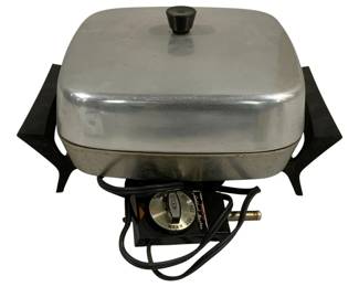 4970 - Presto Electric Cooker - 14 x 11 x 8 (Description): Used as-is electric/electronic/mechanical item - no guarantee all components, untested.