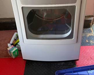 Brand new electric dryer. 