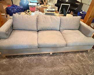 LEE Industries Three-Seater Sofa