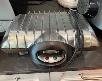 Villaware Uno Waffle Maker