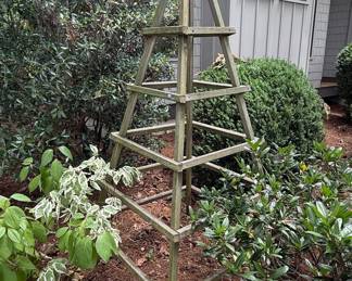 Wooden Garden Obelisk Trellis
