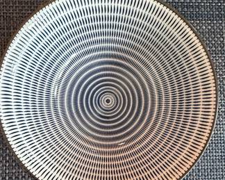 Japanese "Seizan" (西山) Pattern Ceramic Plate