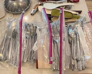 Stainless Steel Flatware Set