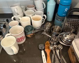 Assorted Kitchenware Lot