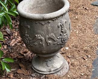 Cast Stone Acanthus Leaf Urn Planter