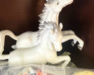 Seymour Mann Flouables Series Porcelain Horse Figurine