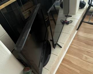 Flat Screen Television Set