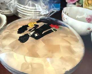 Peter Watsons Studio Couple Silhouette Convex Glass Trinket Box