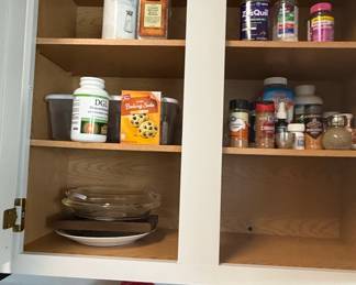 Assorted Kitchen Pantry Items