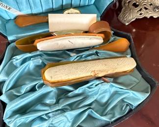 Vintage Bakelite Shoe Horn Set with Case