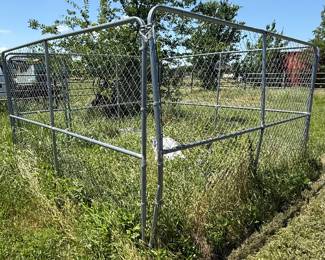 Chainlink Dog Kennel