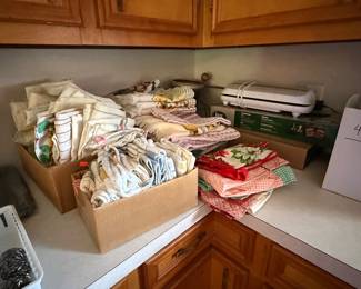 Kitchen Towels, Seal a Meal Machine & Bags Aprons