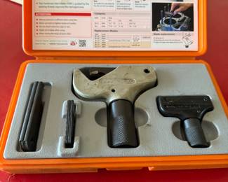 Adjustable Thread Restorers Tool
