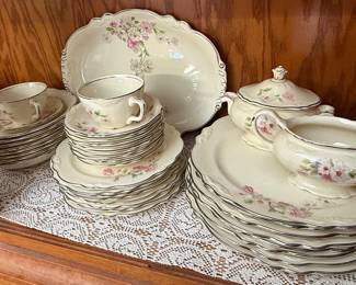 Beautiful Large Set Homer Laughlin China