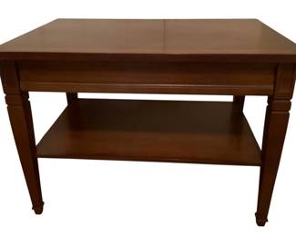 327 - End Table - 21 x 30 x 30