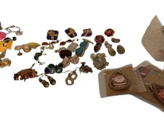 449 - Group Lot of Assorted Costume Jewelry