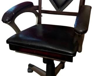 216 - Adjustable Office Chair - 37.5 x 22 x 19