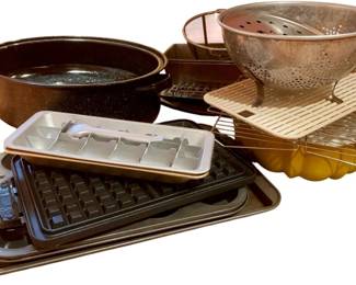 200 - Misellaneous Cookware