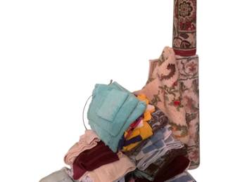 431 - Group Lot of Assorted Towels & Rugs