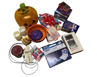 587 - Group Lot of Assorted Items