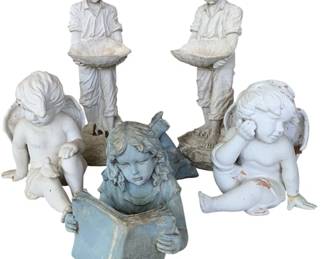 113 - Lot of Outdoor Decor