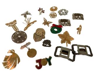 446 - Group Lot of Brooches