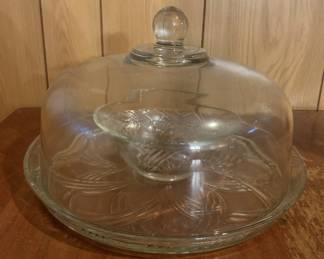 186 - Cake Dome w/ Serving Dish - 8 x 12