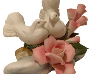 277 - Capodamonte Glass Flower w/ 2 Birds - 4 x 6 x 4