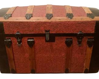 306 - Antique Trunk - 22 x 32 x 18