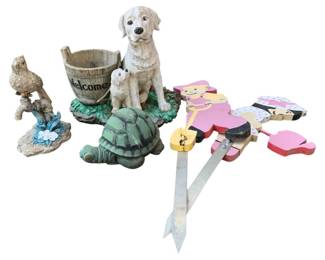 31 - Group Lot of Outdoor Decor
