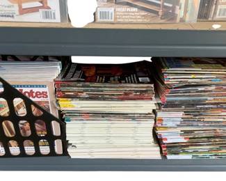 87 - Lot of Word Working Magazines (4 Shelves)