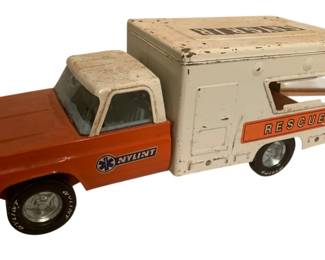 391 - Nylint Toy Rescue Vehicle - 6 x 15 x 5.5